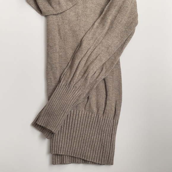 Banana Republic sweater - Picture 2 of 5